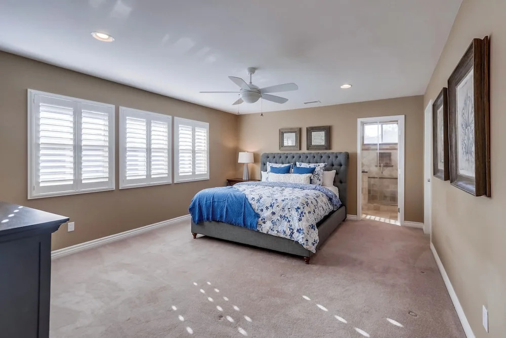 Beautiful Backyard Oasis 5 bedroom 3 Bathroom Home