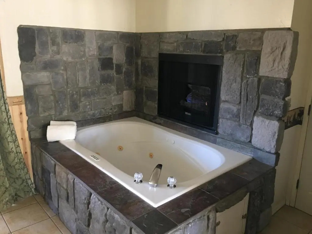 Fireside Lodge