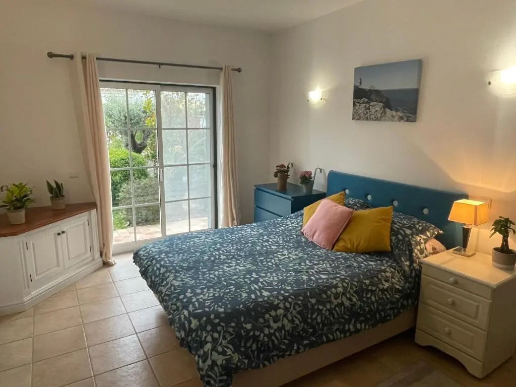 Spacious 3 bedroom villa with pool