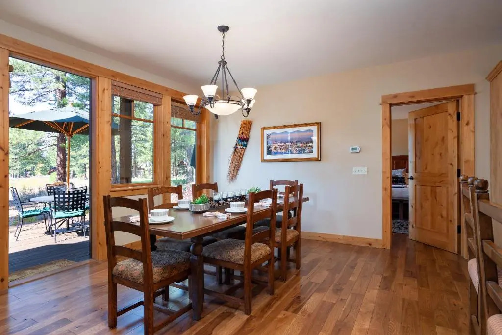 New Listing! Luxury 3 Bedroom Townhome in Old Greenwood-Walk to the Pavilion!