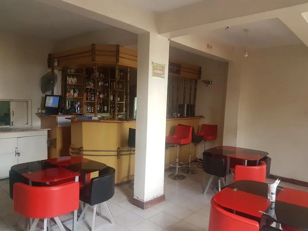Whirl Spring Hotel