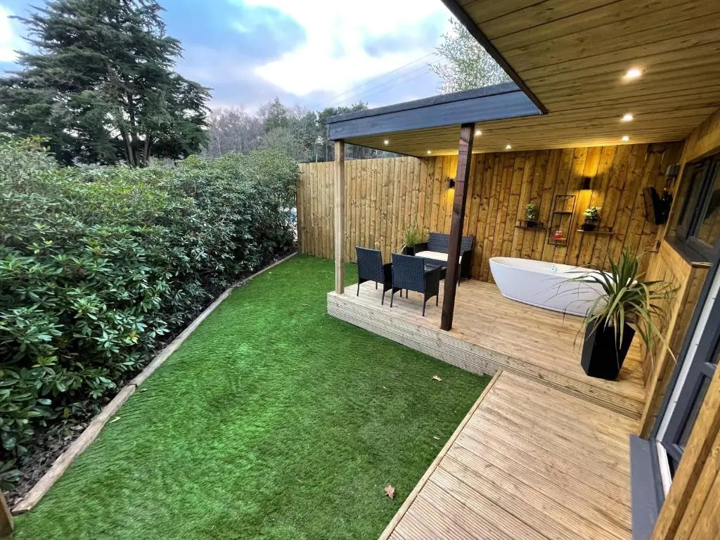 Little Paddock Lodges