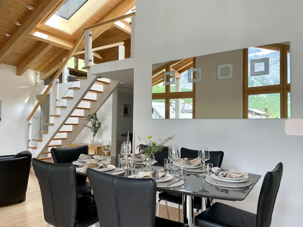 Impeccable 3-bed Duplex Penthouse in Saas-fee