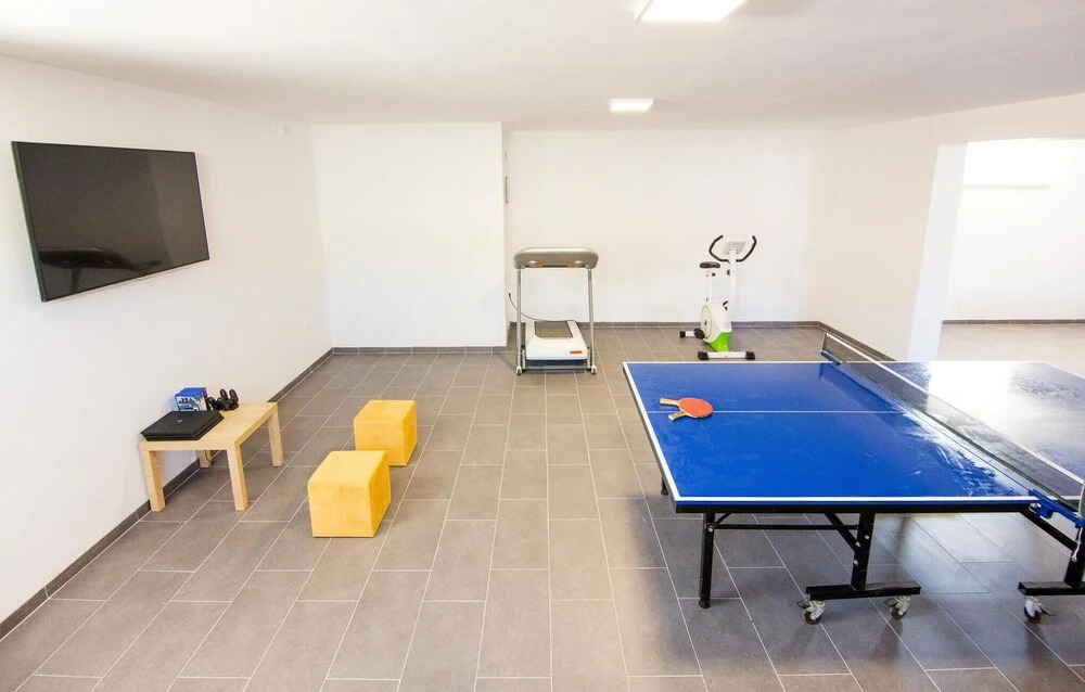 Amazing Home In Fazana