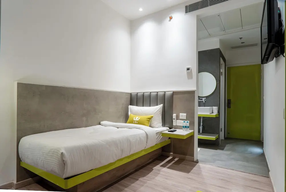 Hotel Le Roi Express Karol Bagh
