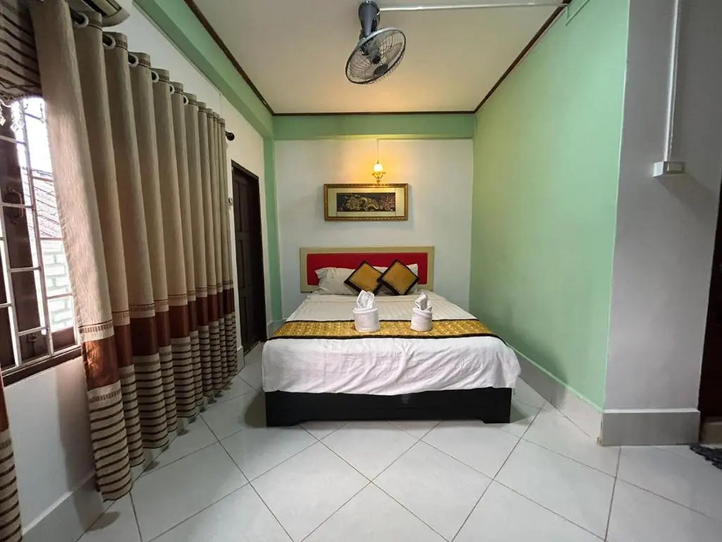Bountang Mountain View Riverside Hotel