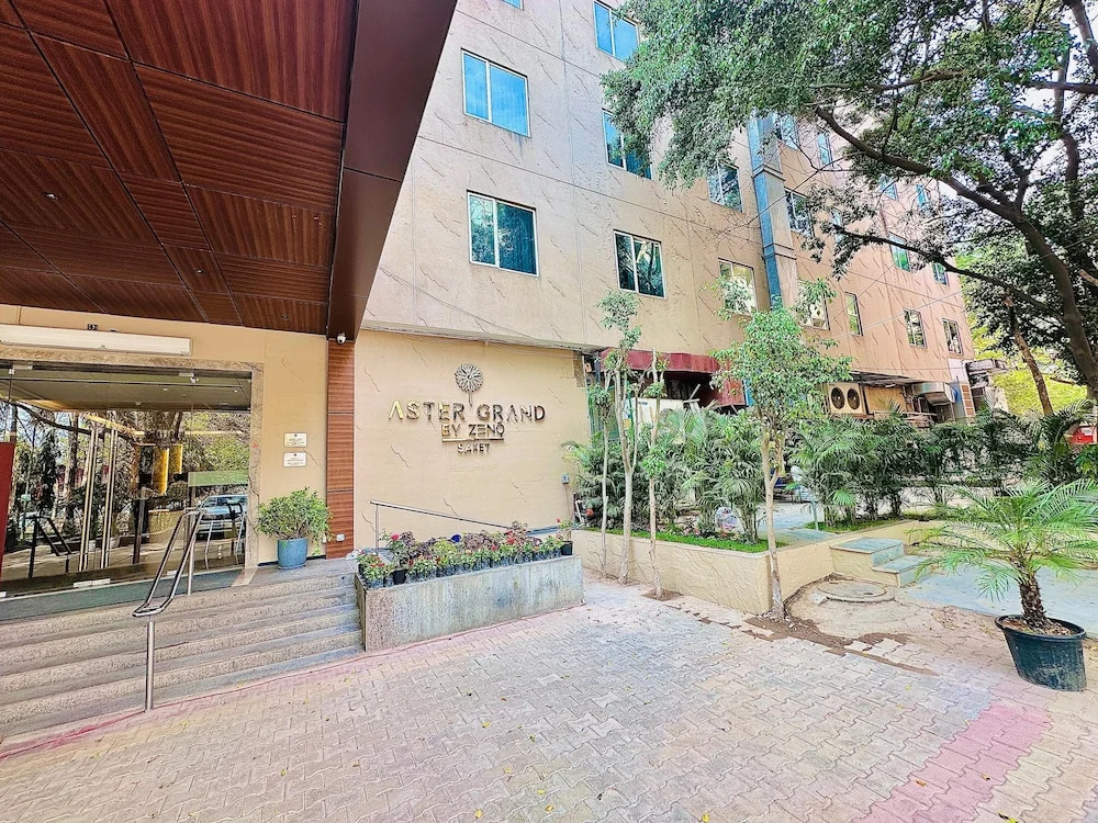 ASTER GRAND BY ZENQ Saket