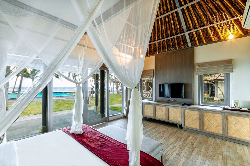 Трёхместный номер Premier в Nirwana Beach & Resort