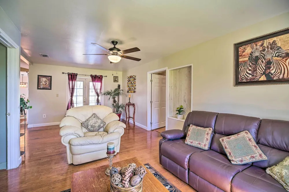 Lanai, Pool & Gas Grill: Sebring Retreat