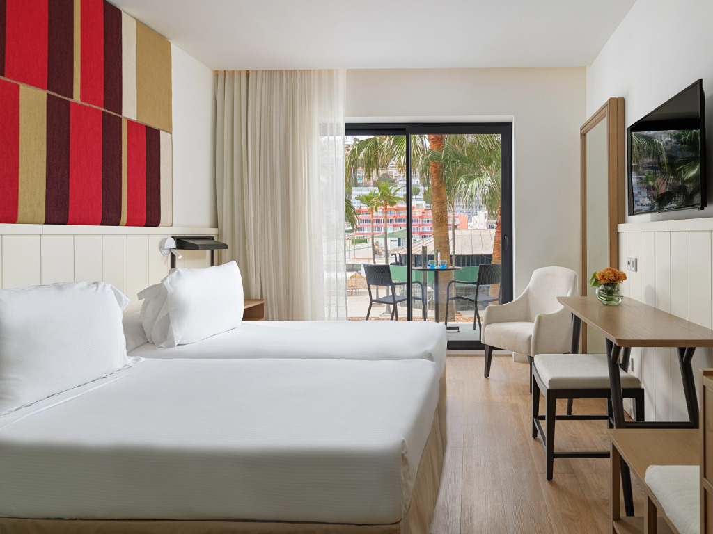 Отель H10 Casa del Mar
