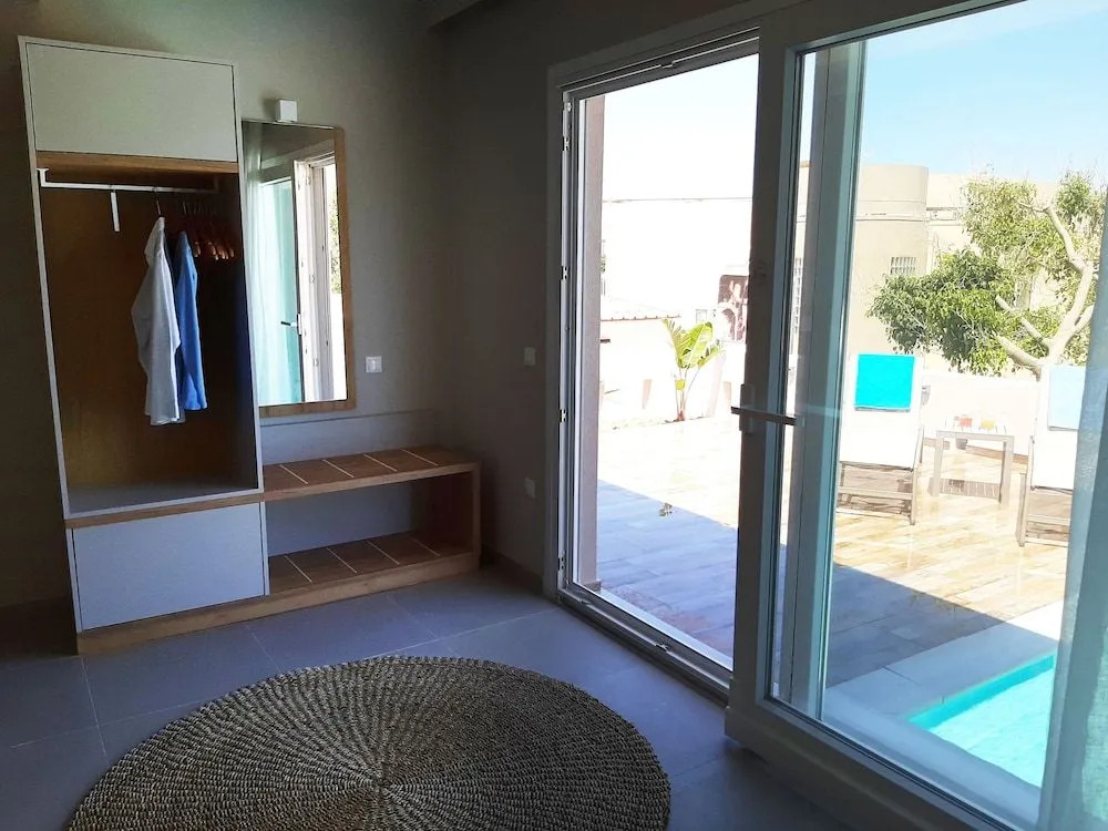 Sarpidon Suites