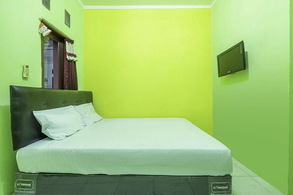 Homestay Anyelir Syariah by OYO Rooms