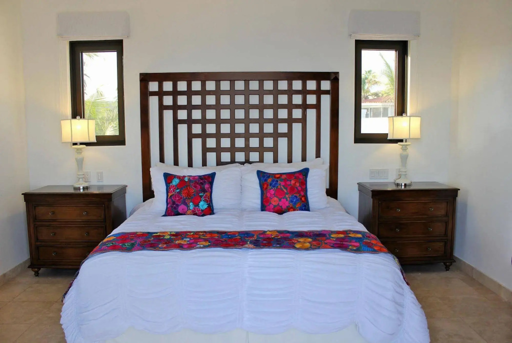 Villa Delfines by Cabo Villas