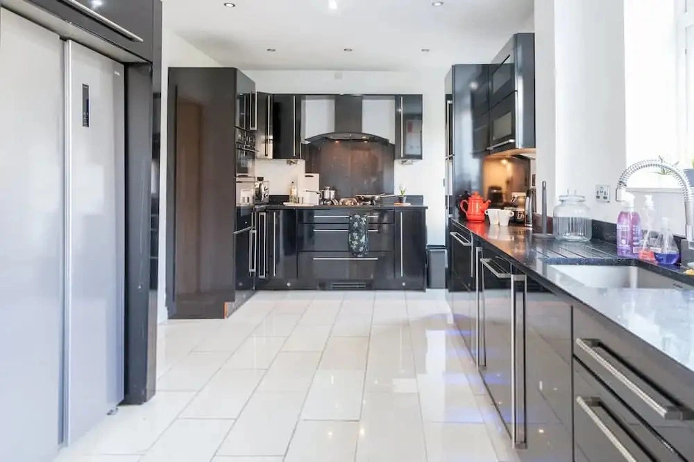 Perfect Booking 4 Bed Home Near City Airport