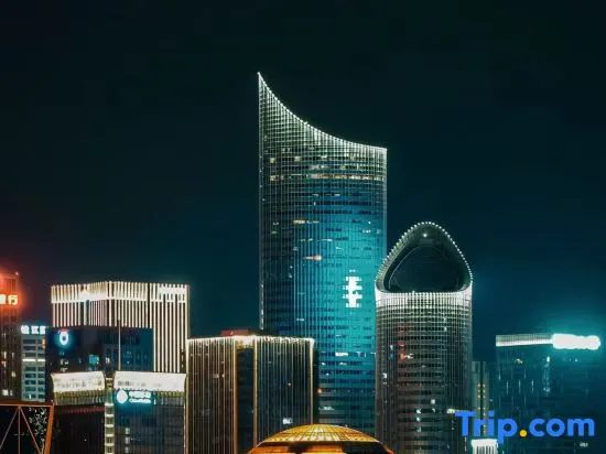 Sea Blue Hotel（Qianjiang New City Raffles City Center ）