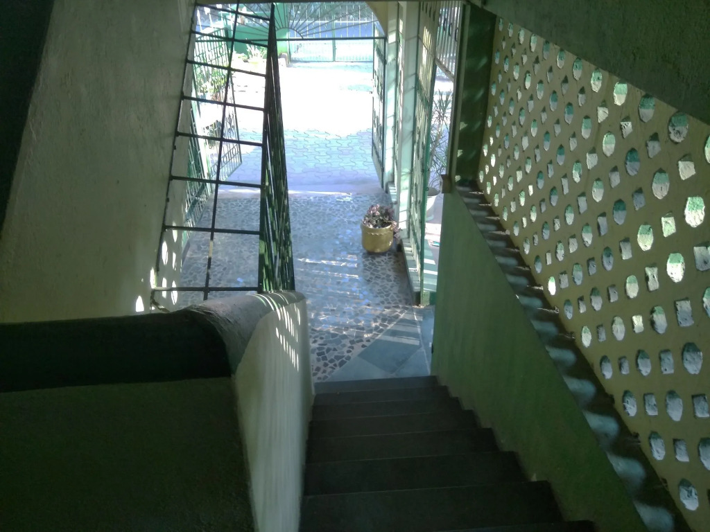 Jes Guest House