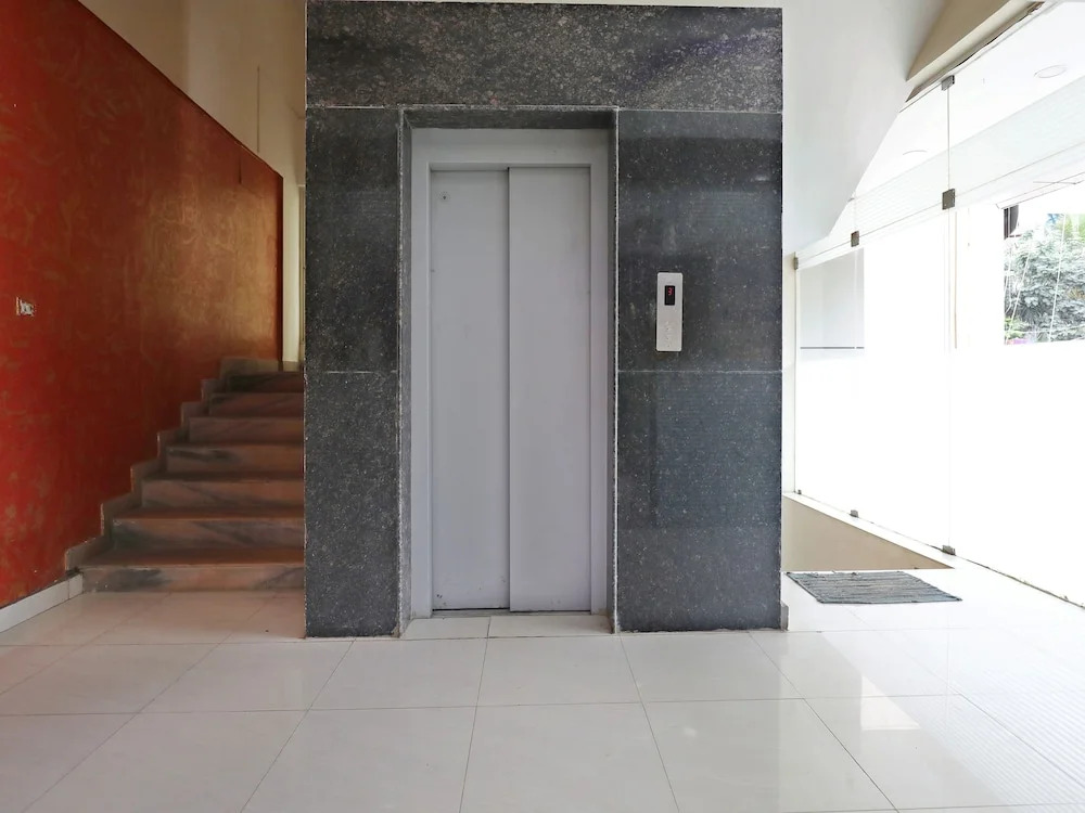 OYO Flagship 15444 Manasa Electronic City