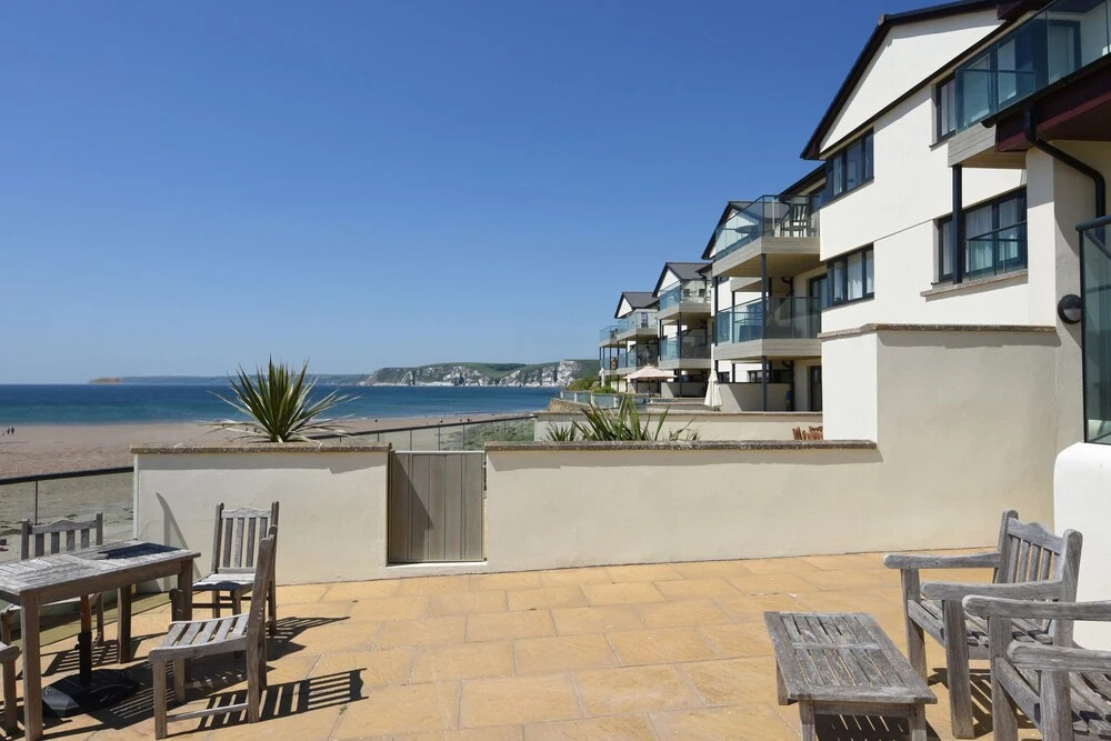 24 Burgh Island Causeway