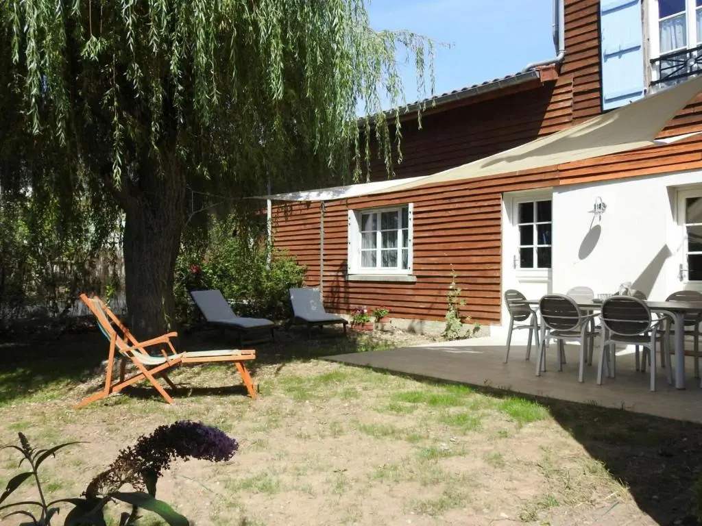 Charmant Gîte à Pans de Bois près du Lac du Der – Jardin Privatif et Activités Nautiques - FR-1-611-16