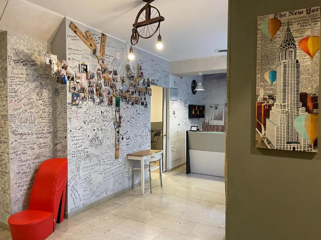 Lion University & Youth Hostel Milano