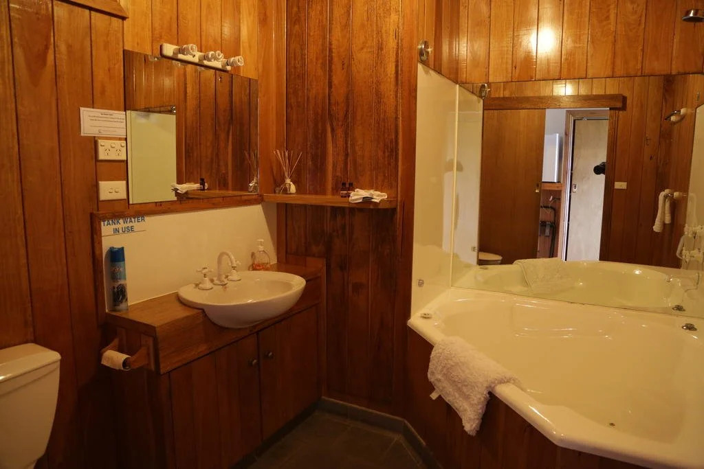 Waratah Lodge