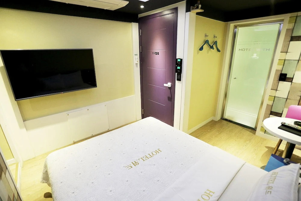 K-Grand Hostel Sinchon