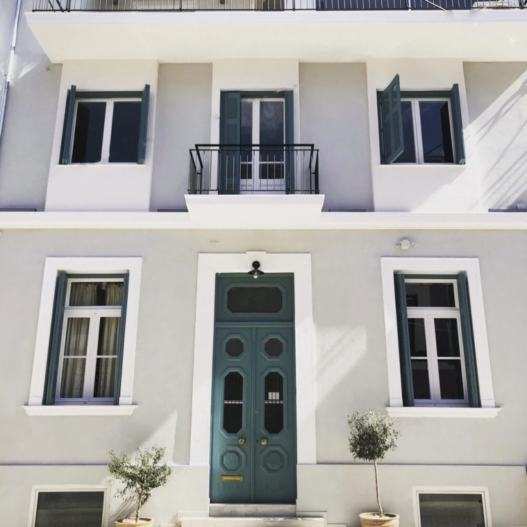 SV Acropolis Residence