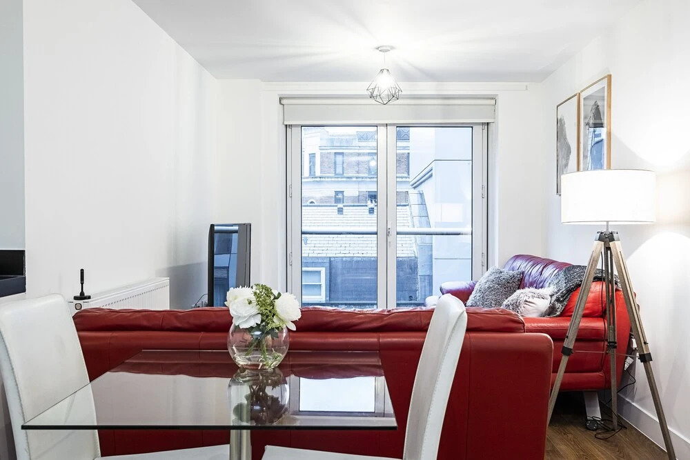 Leonard Street Apartment by Flexystays