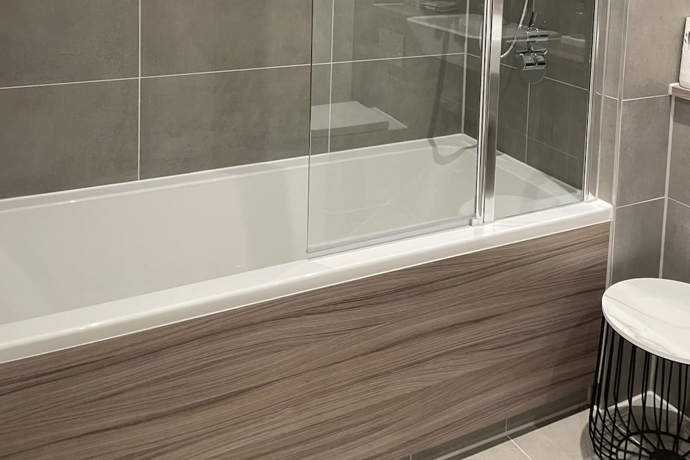 Brand New Stunning 2-bed Apartment in Dagenham