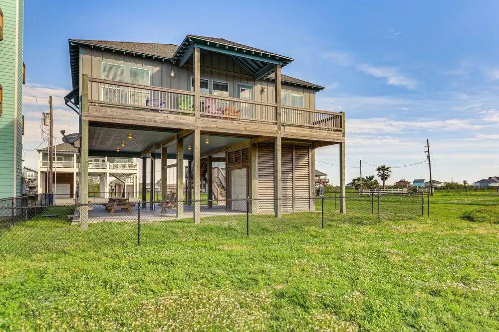 Texas Gulf Coast Home: Walk to Bolivar Beach!, Port Bolivar