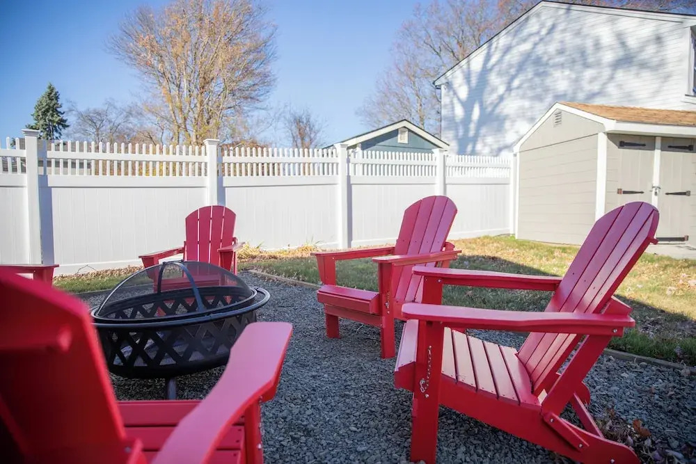 Renovated Cape Near Beach with Fire Pit