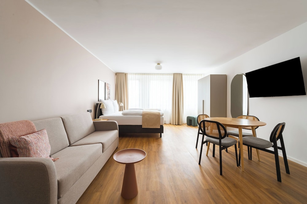 Limehome Leverkusen Wiesdorfer Platz