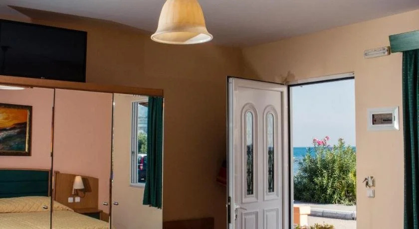 Limanaki Seafront Apartments