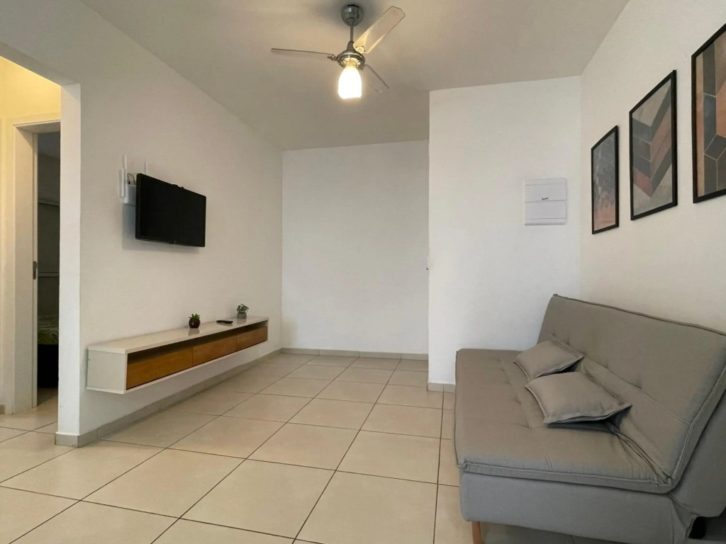 Apartamento Ubatuba, AR, Varanda Gourmet, Piscinas e 300mt Praia