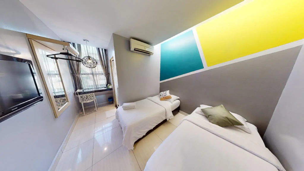 Hii-5 Hotel