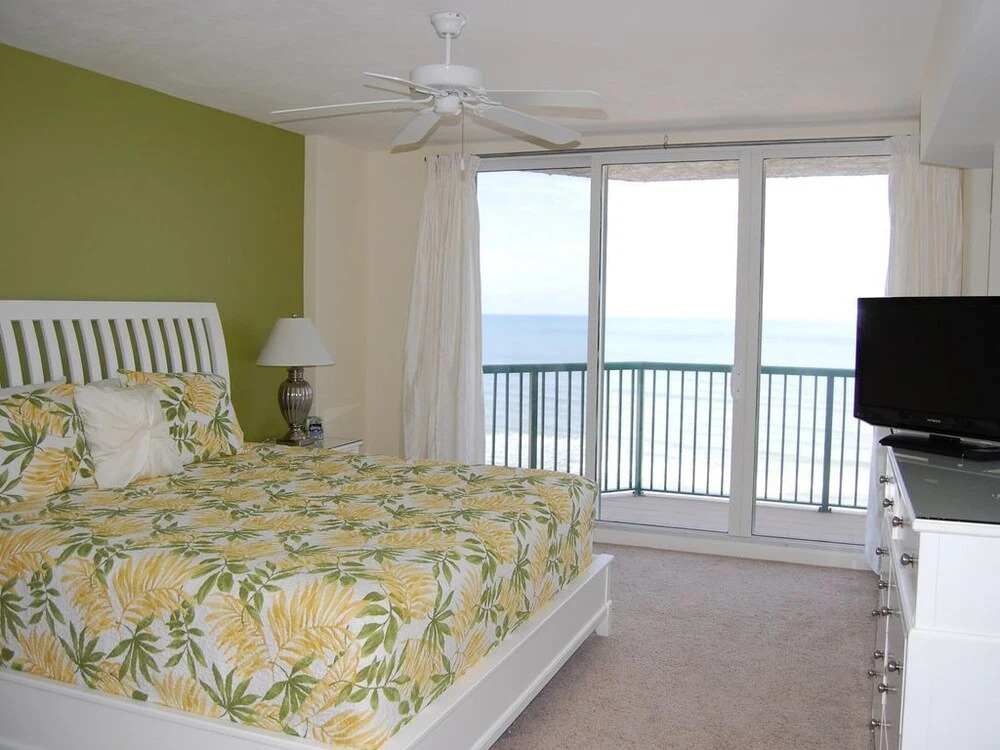 Dimucci TT 606 3 Bedrooms 3 Bathrooms Condo