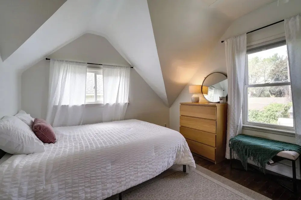 Pet-friendly Saint Paul Home Near Allianz Field!