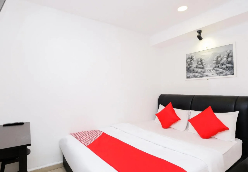 OYO 718 MR J Hotel Wakaf Che Yeh 1