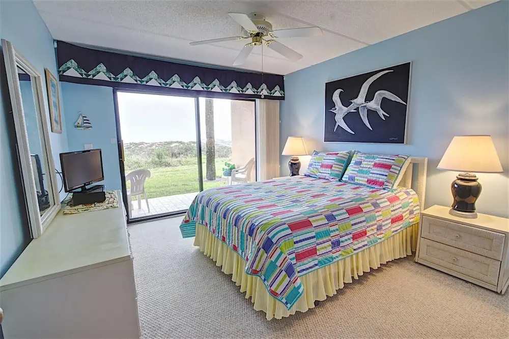 SEA Haven 115 [2/2] Free Activities! & Oceanfront Wifi Pool
