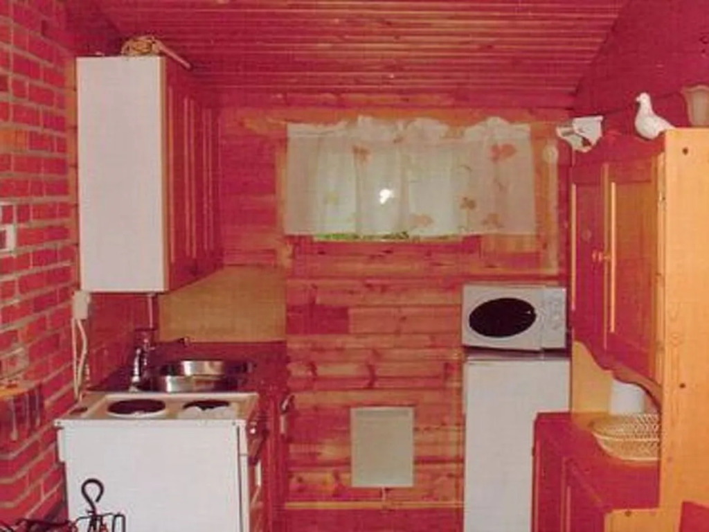 Raanumökki 4