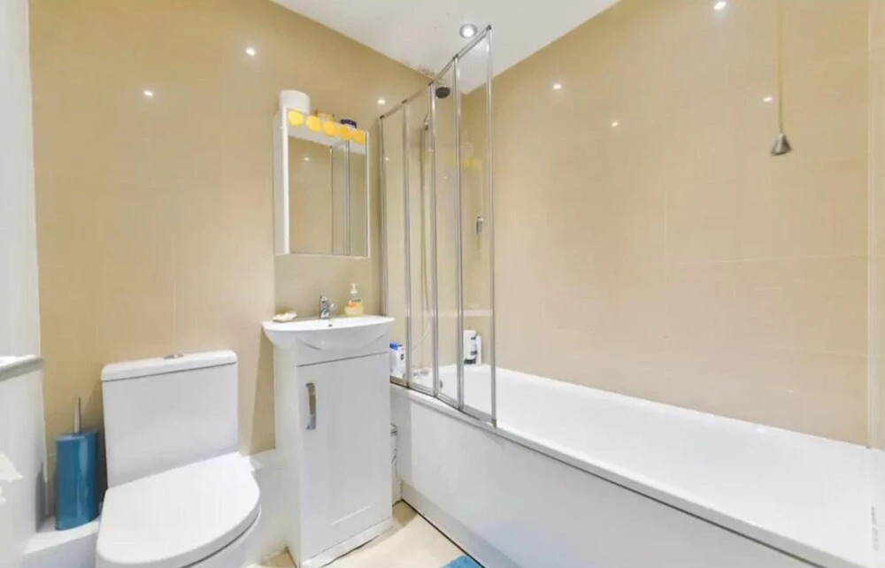 Double Room, Amazing and Cozy Near Kennington