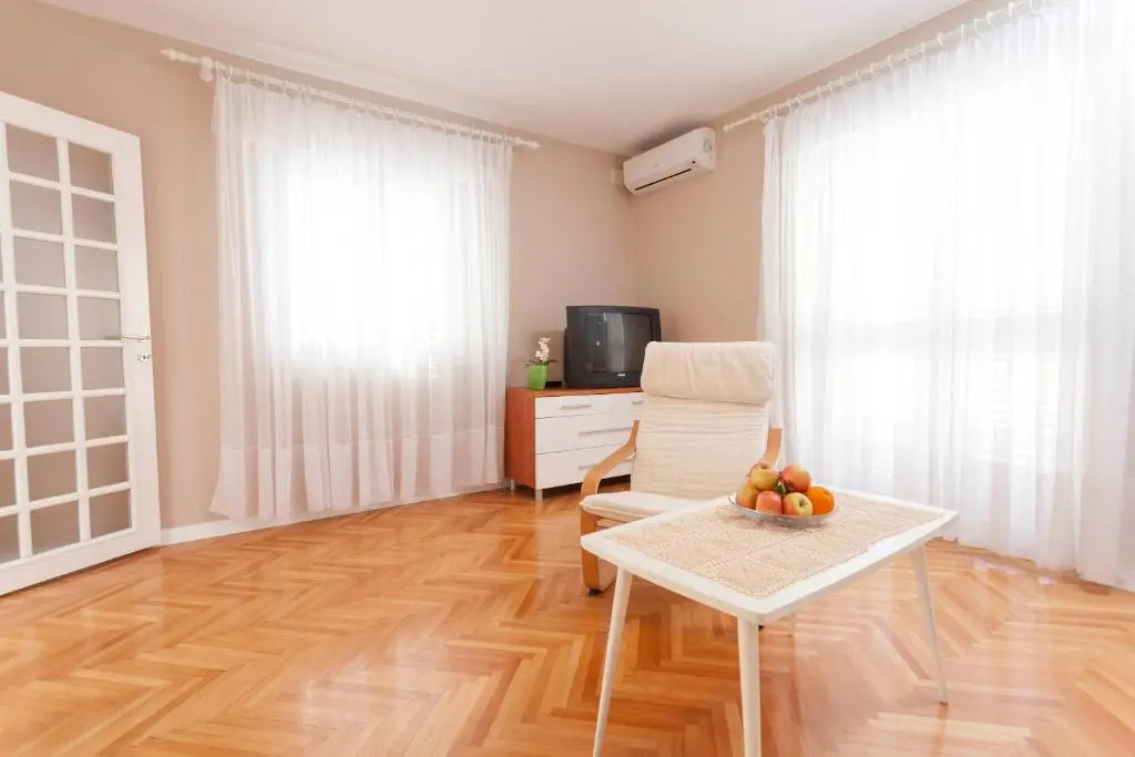 Apartment Nena & Petar