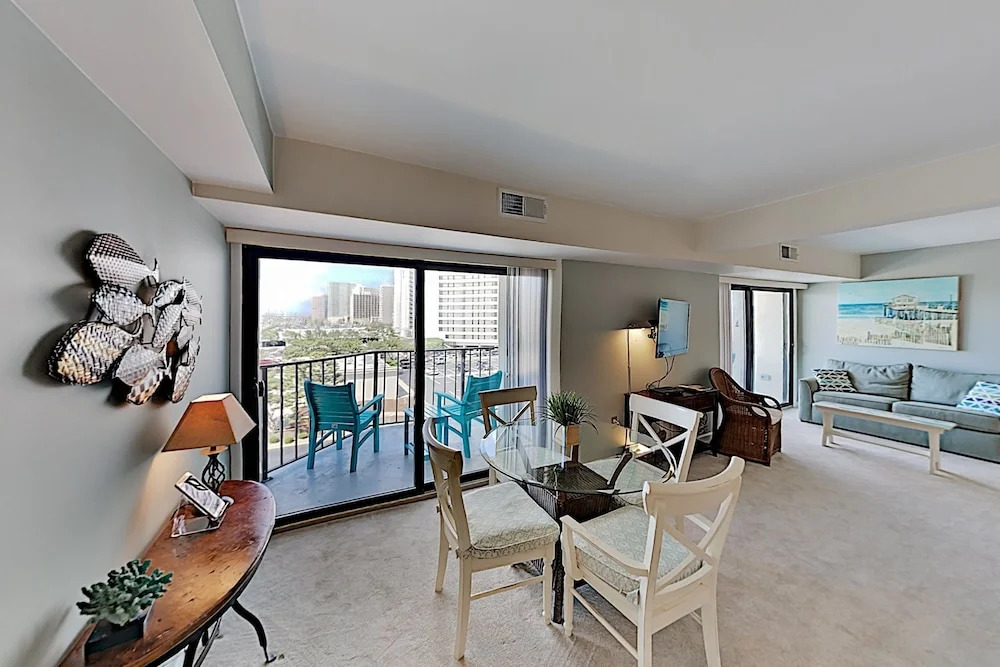 Ocean & Bay-view W/ Pool, Easy Beach Access! 2 Bedroom Condo