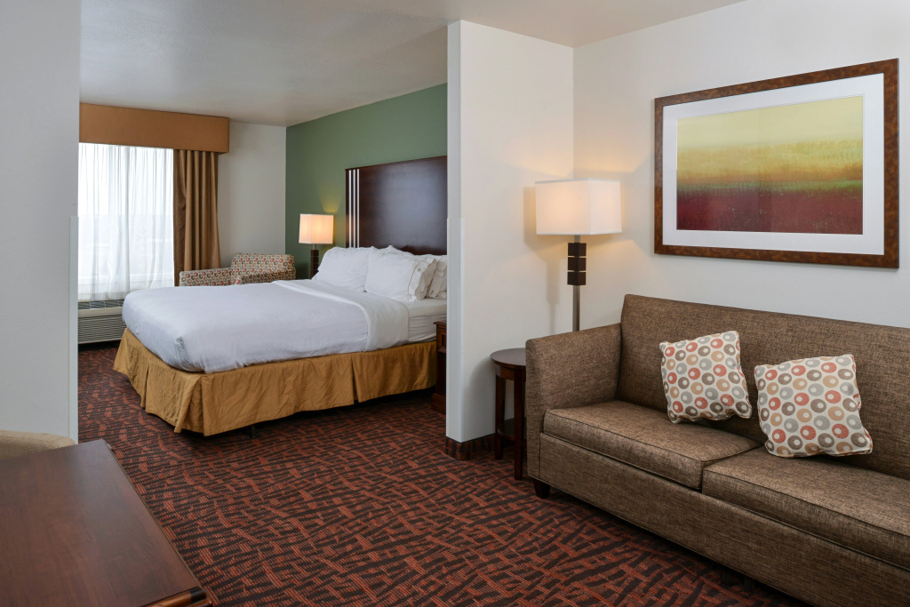 Holiday Inn Express Hotel & Suites Cherry Hills by IHG