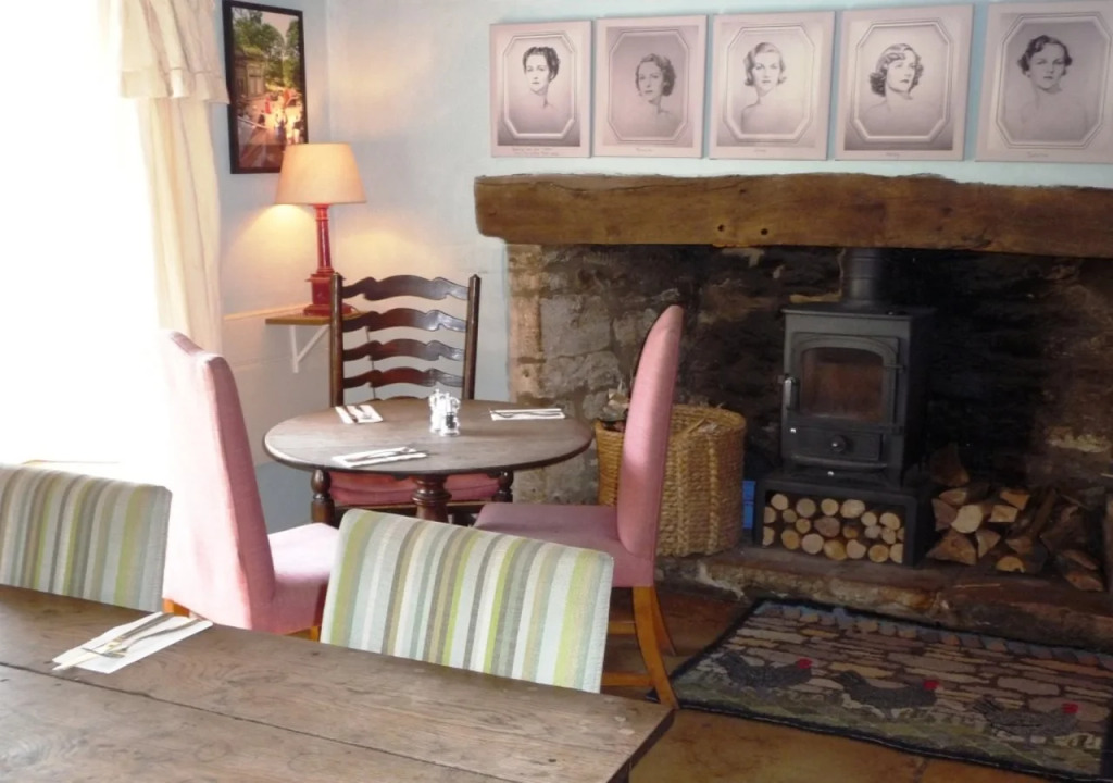 The Swan Inn Swinbrook