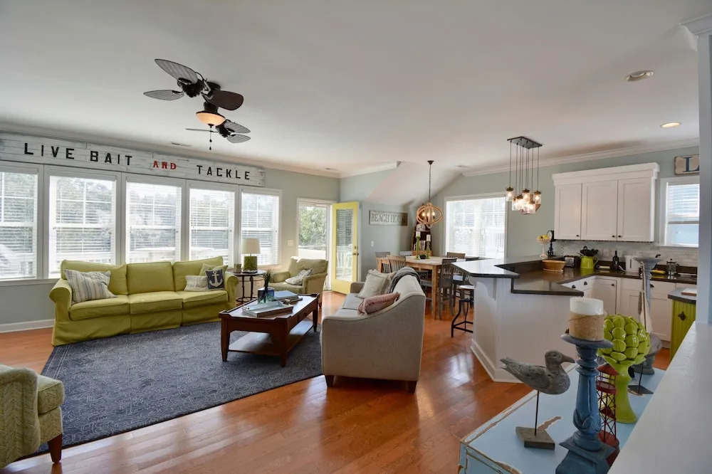 1 Block To Beach! Ocean-view Oak Island 4 Bedroom Home