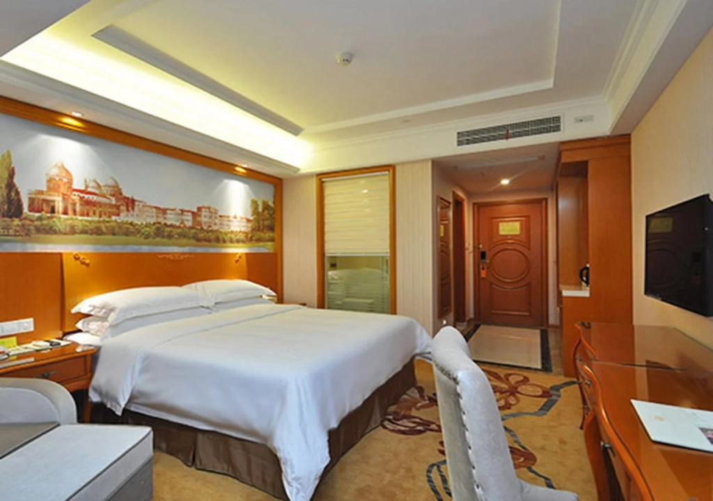 Vienna Hotel Jiangsu Nanjing Liuhe District Longchi Metro Station