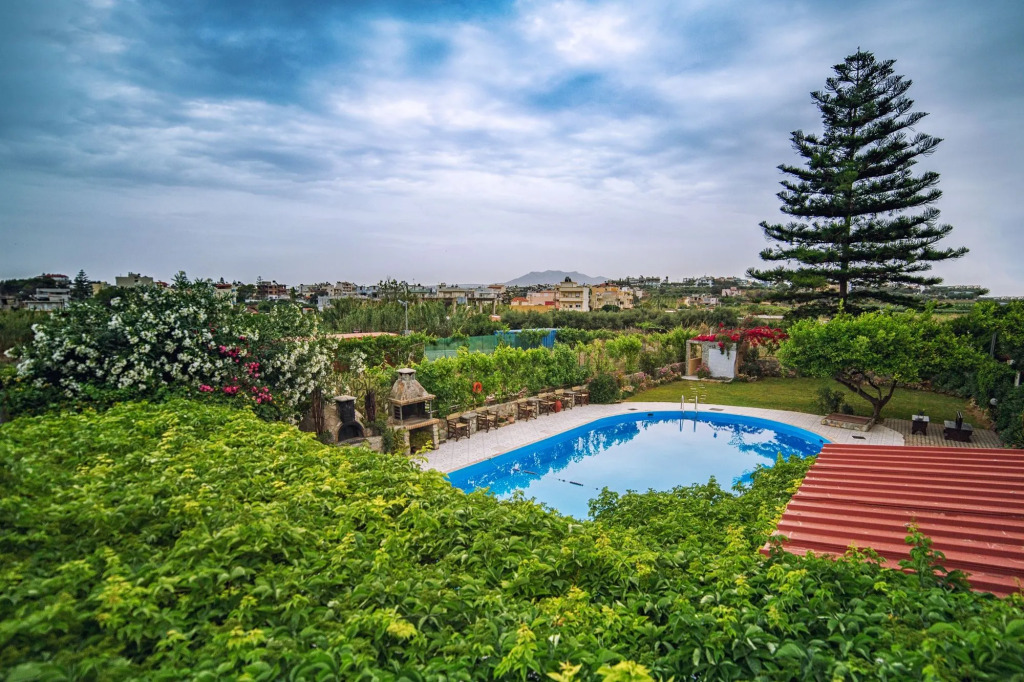 Roxani Hotel
