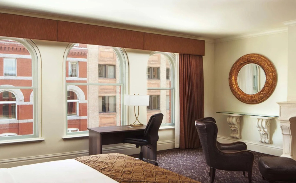 The Louie, A Davenport Hotel, Autograph Collection