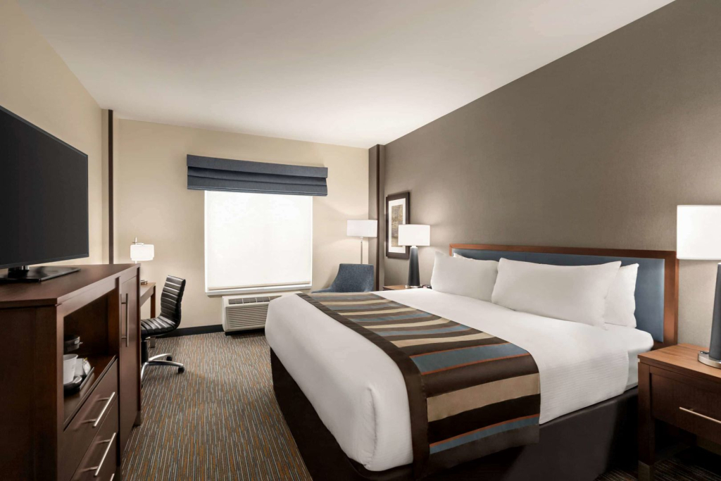 Courtyard by Marriott Seattle SeaTac Airport